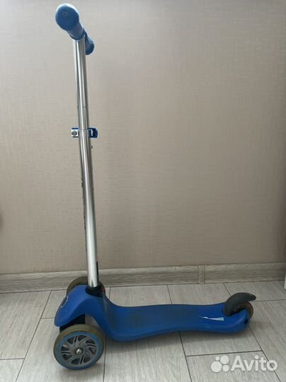 Самокат Globber трехколёсный