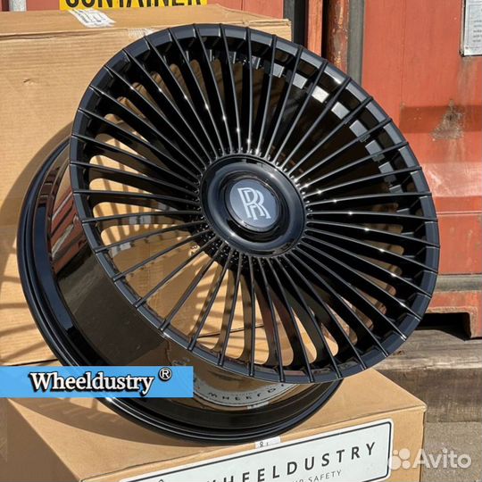 Кованые диски R22 Rolls-Royce Cullinan