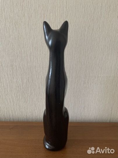 Статуэтка кошка