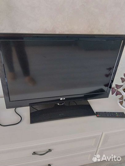 Телевизор LG 32 дюйма