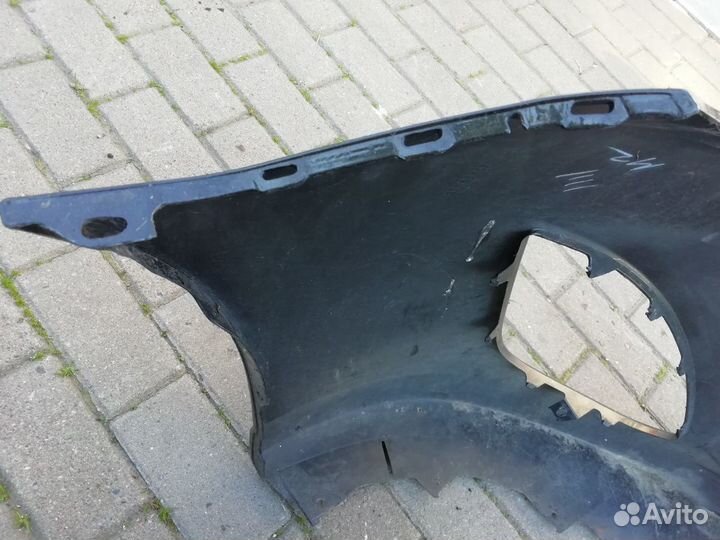 Mazda 2 бампер передний