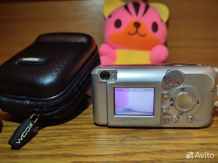 Компактный фотоаппарат canon