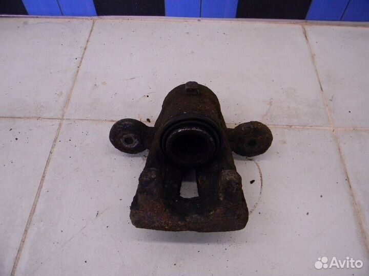 Суппорт задний правый 1-серия E87/E81 2004