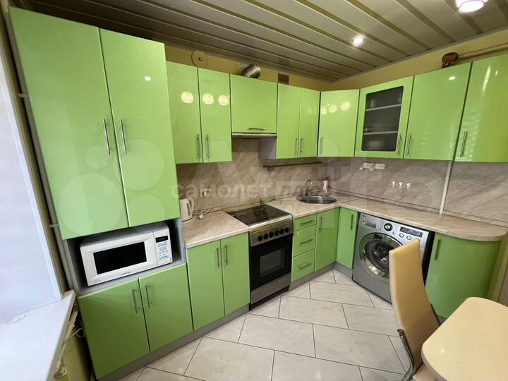 2-к. квартира, 54,2 м², 1/2 эт.