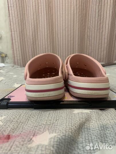 Crocs j2