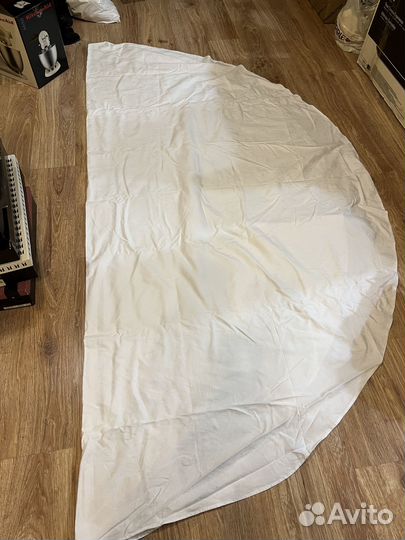 Скатерть овальная 260х260 белая