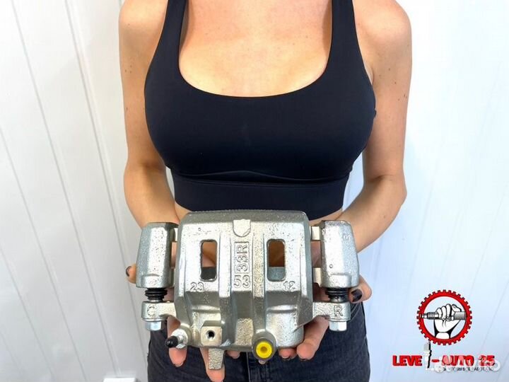 Суппорт тормозной Toyota Land Cruiser 80