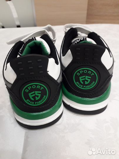 Кроссовки, р-р 33-36