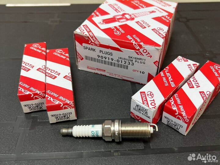 Оригинальные свечи Тойота 90919-01233
