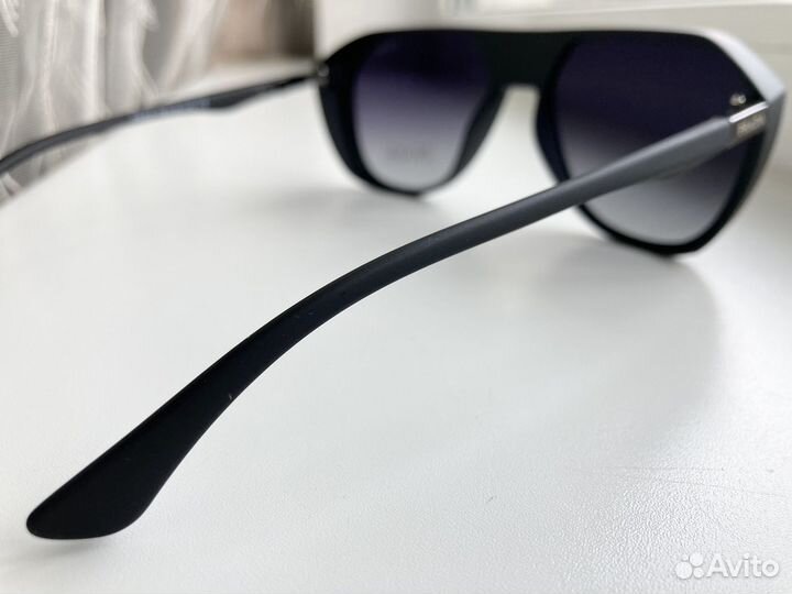 Очки Prada матовые солнцезащитные