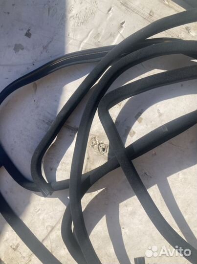 Бархотки дверных проемов Mercedes 201(190)