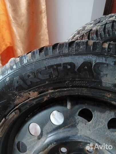 Arctic Trucks AT405 255/55 R16