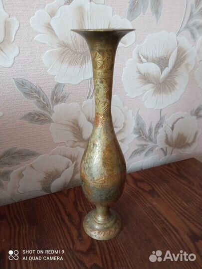 Старинная медная ваза