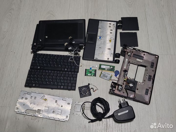 Asus EEE PC 701 4G разбор