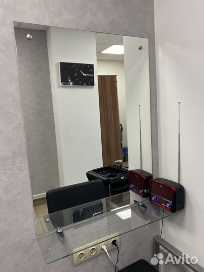 Зеркало и полка стеклянная