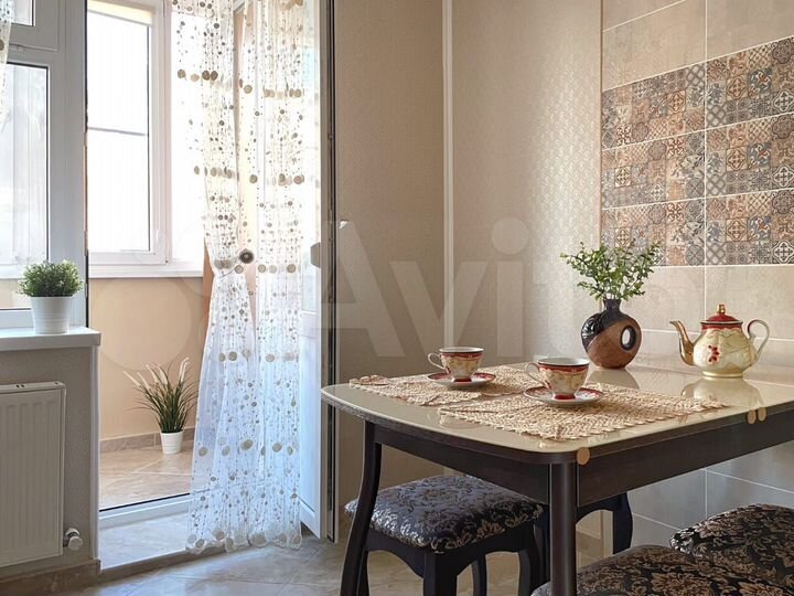 1-к. квартира, 42 м², 1/5 эт.