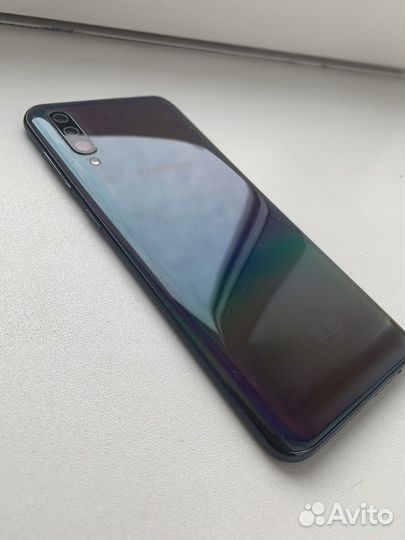 Samsung Galaxy A50, 4/64 ГБ