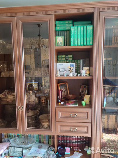 Стенка в гостиную