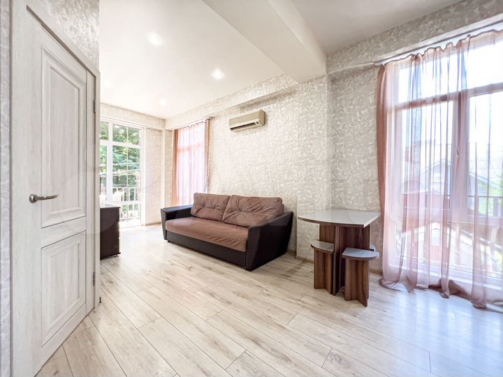 2-к. квартира, 44 м², 2/4 эт.