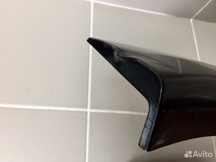 Накладка зад правого крыла Mitsubishi Pajero Sport