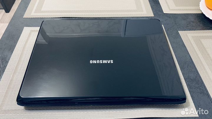 Продам ноутбук Samsung