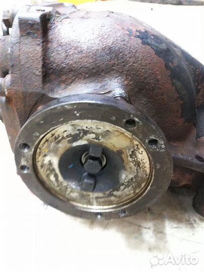 Редуктор передний Ford Maverick R20 KA24E 1994