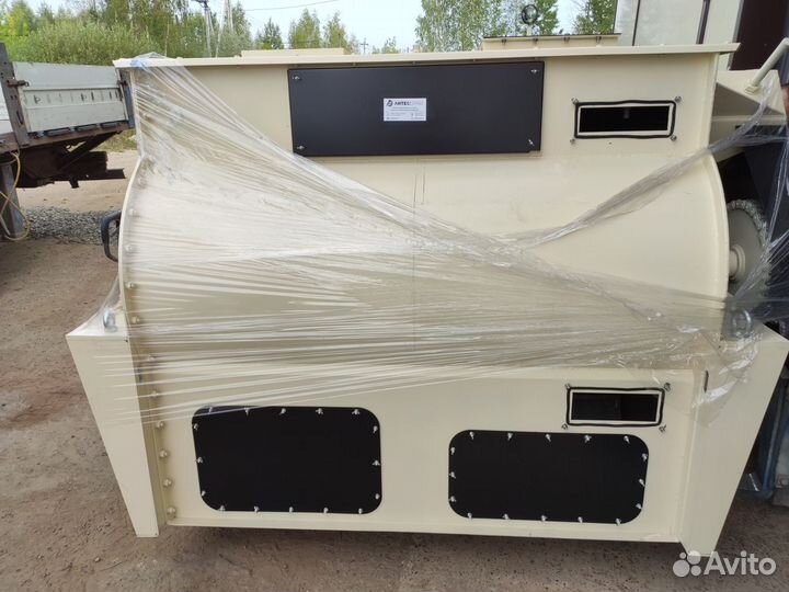 Смеситель горизонтальный