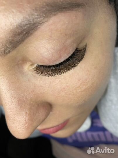 Наращивание ресниц - волос