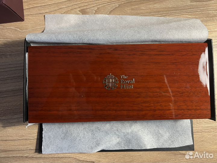 Набор золотых монет Соверены Великобритании