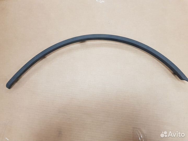 Накладка заднего крыла левого Renault 8200419797