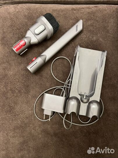 Пылесос Dyson v10