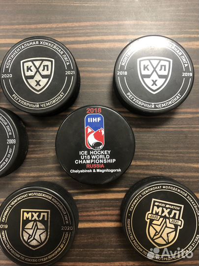 Хоккейнные шайбы