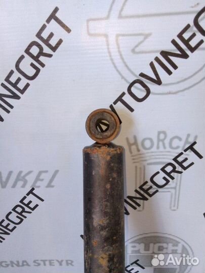 Стойка амортизатор задняя Mitsubishi L200