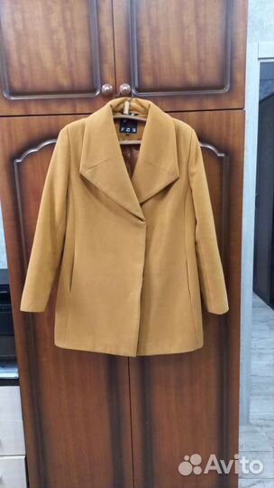 Пальто демисезонное