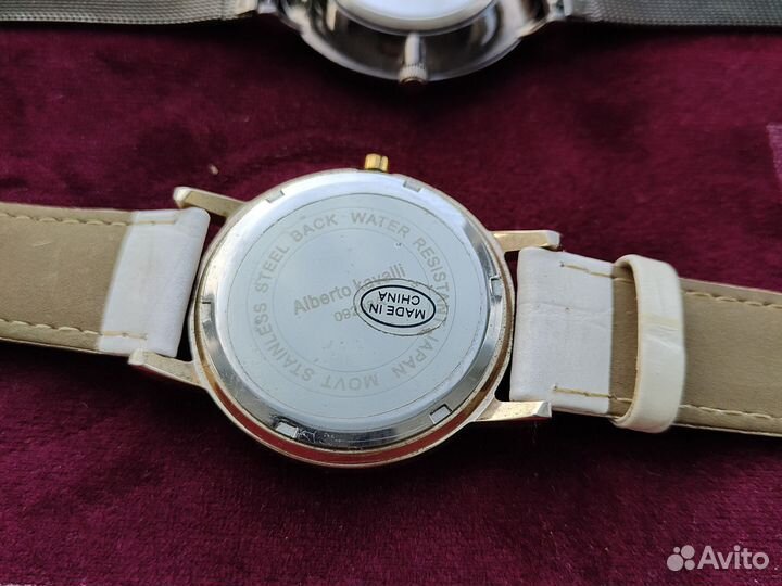 Наручные часы (не ходят)