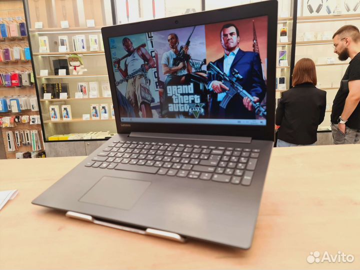 Ноутбук Lenovo 4 ядра 8gb/R7 M440/SSD500gb Samsung