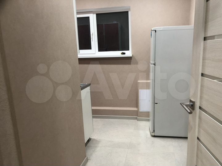 2-к. квартира, 51 м², 1/3 эт.