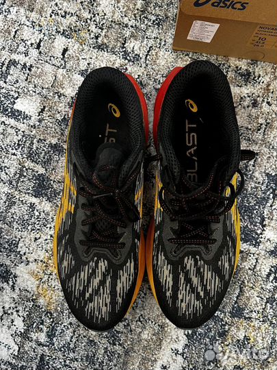 Беговые кроссовки asics novablast 3 оригинал