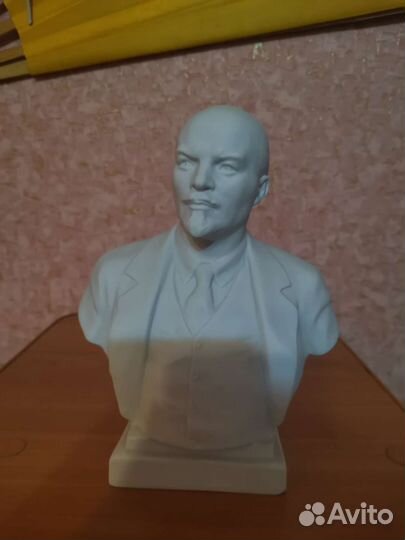 Бюст Ленина лфз