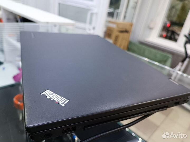 Ноутбук Lenovo ThinkPad 13 П1