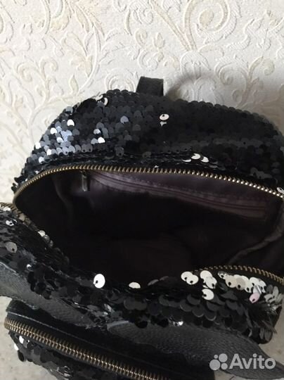 Рюкзак детский с паетками чёрный