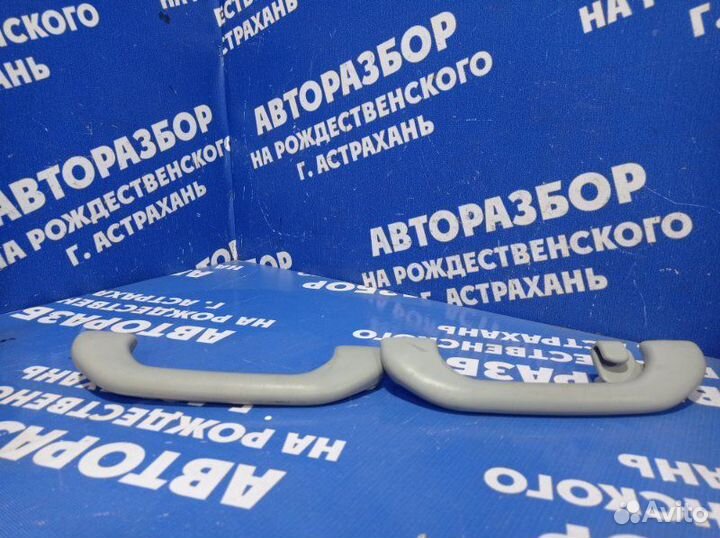 Ручка потолка Mitsubishi Pajero 3 внедорожник 2001