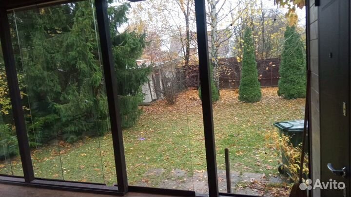 Безрамное остекление ресторанов