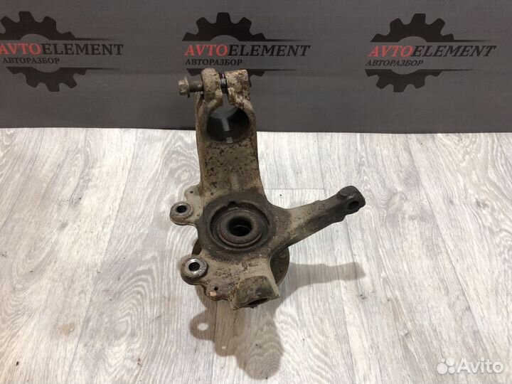 Кулак поворотный передний правый Ford Focus