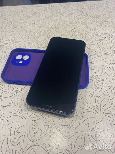 iPhone 12, 64 ГБ
