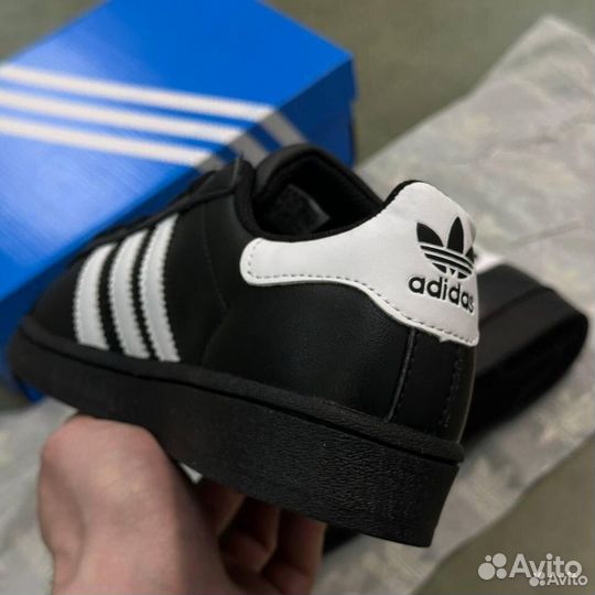 Кроссовки Adidas Superstar