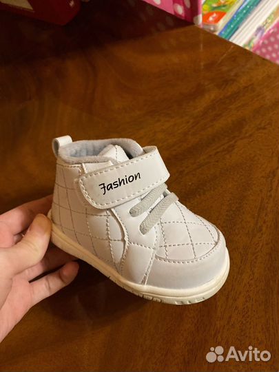 Ботинки осенние детские