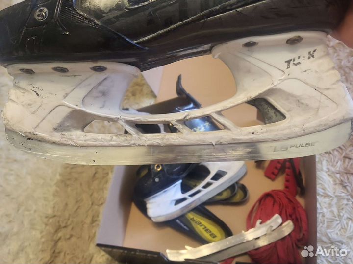 Хоккейные коньки bauer