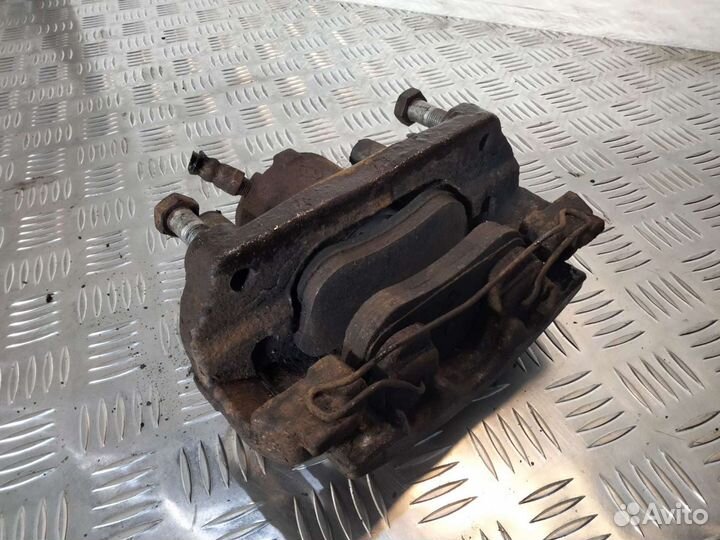 Суппорт передний левый Renault Megane III