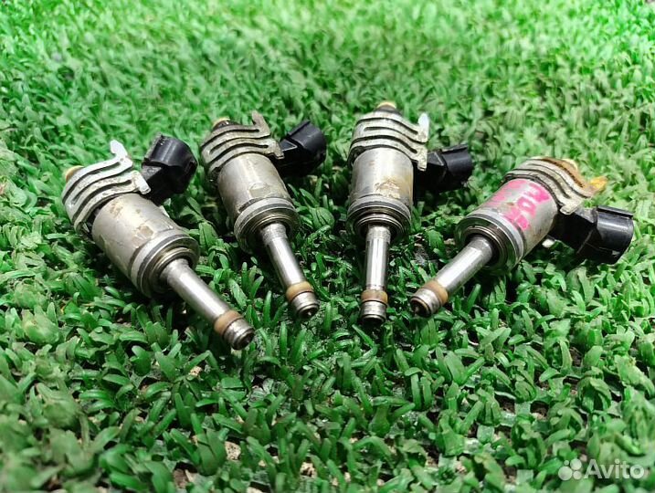 Форсунка топливная Lexus RX300